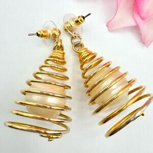 Vintage Avon Spiro Gyro Christmas Tree Earrings Big Chunky Faux Pearl Gold Tone